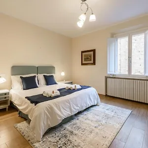 Apartment Santa Croce View - Santa Croce Centro Di Florence