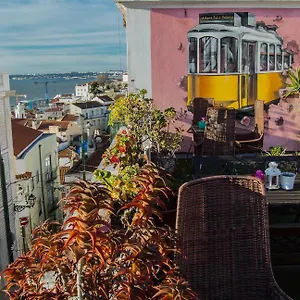Apartment Alfama Patio Lisbon